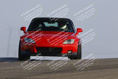 media/Oct-19-2025-Speed Ventures (Sun) [[a6e7fe67be]]/Purple/Session 1 (Grapevine)/